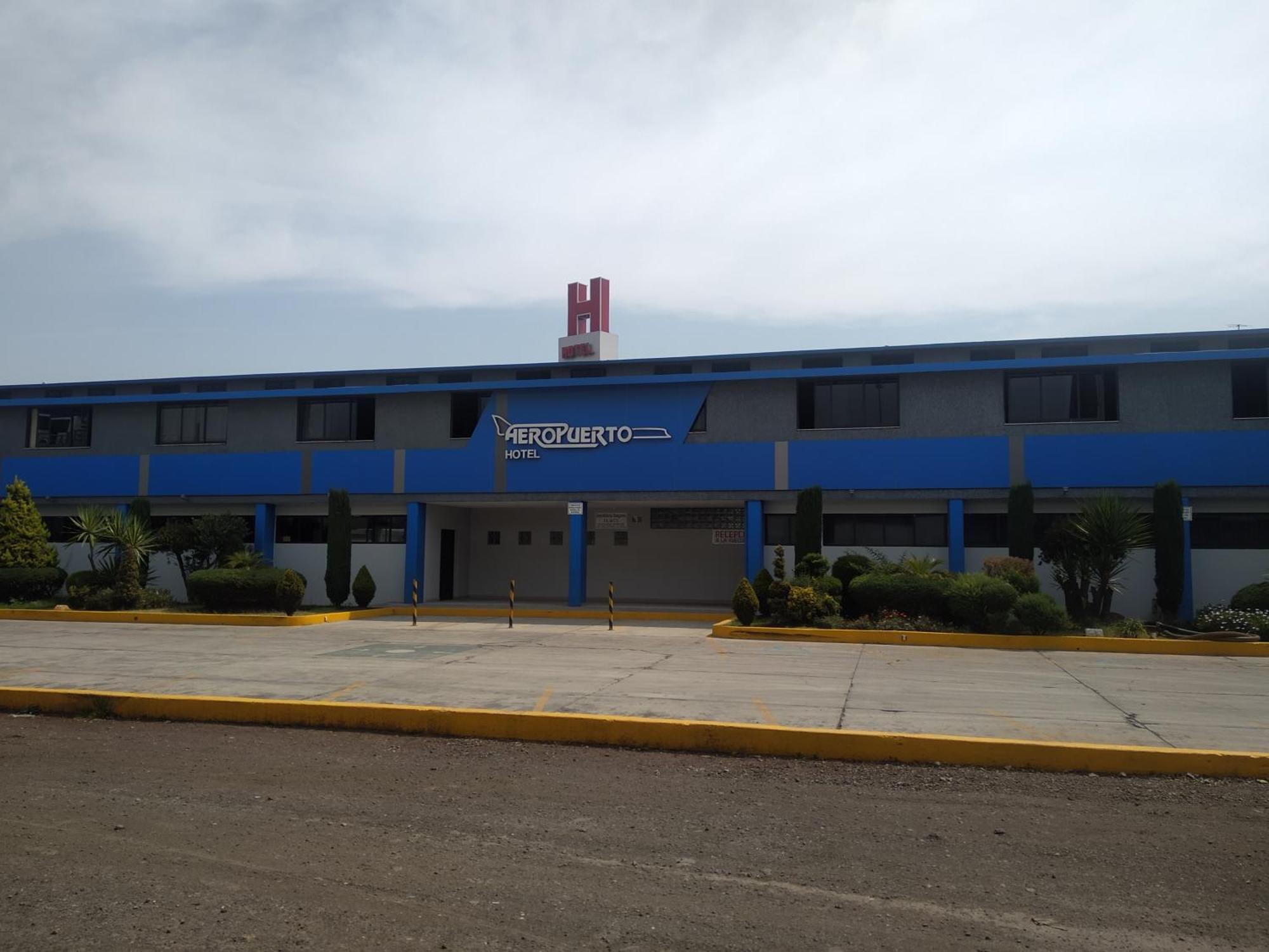 Hotel Aeropuerto Toluca Esterno foto
